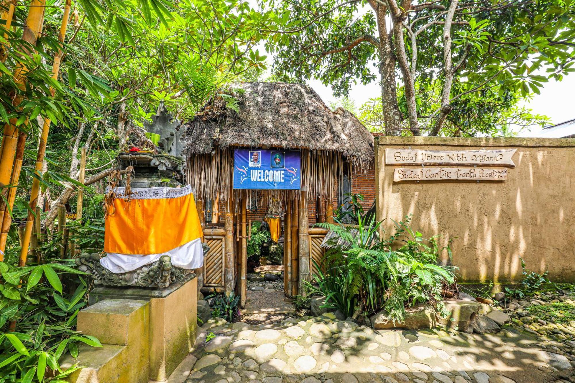 Hotel Omunity Bali Singaraja Exterior foto